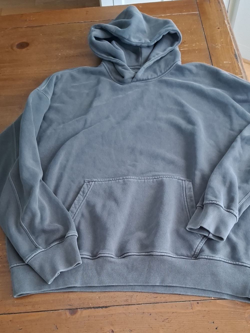 Abercrombie & Fitch Men's Hooded Pullover Sweatshirt in Faded Gray